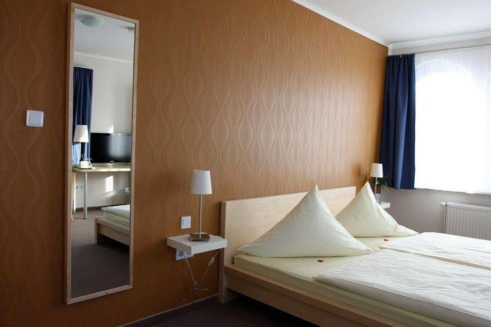 Das Hotelchen Lubeck Bagian luar foto